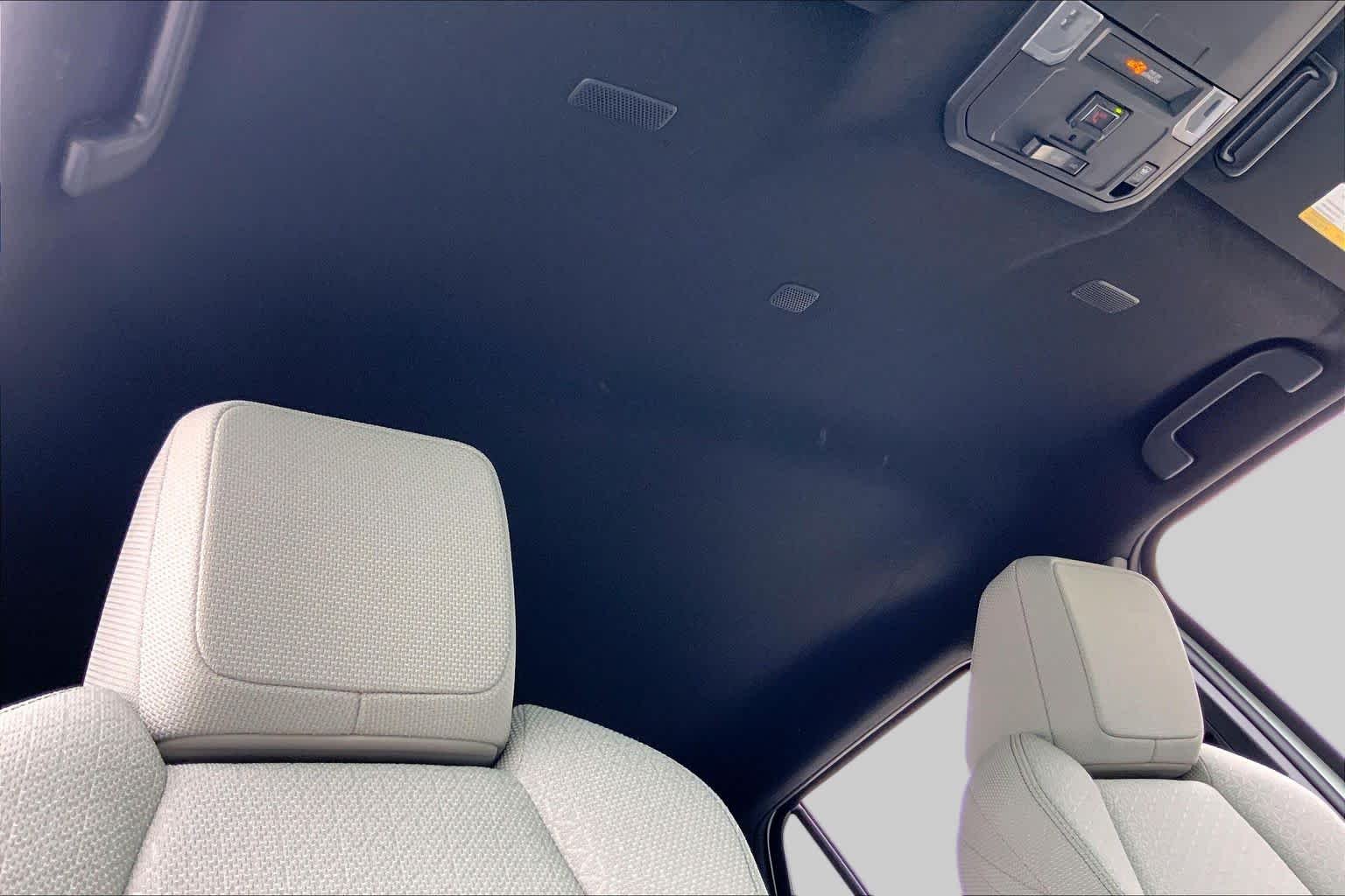 Used 2025 Ice Cap Toyota SR5 image 14