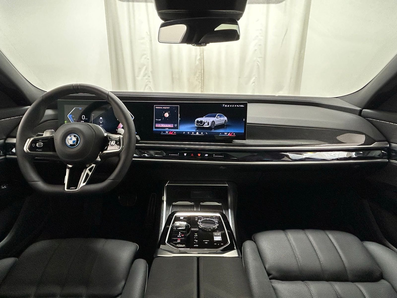 New 2026 Mineral White Metallic BMW 750e xDrive image 8