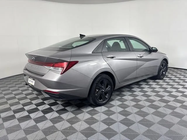 Used 2023 Gray Hyundai SEL image 30