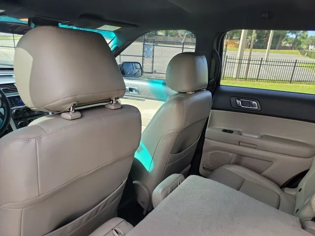 Used 2015 Black Ford Base image 11