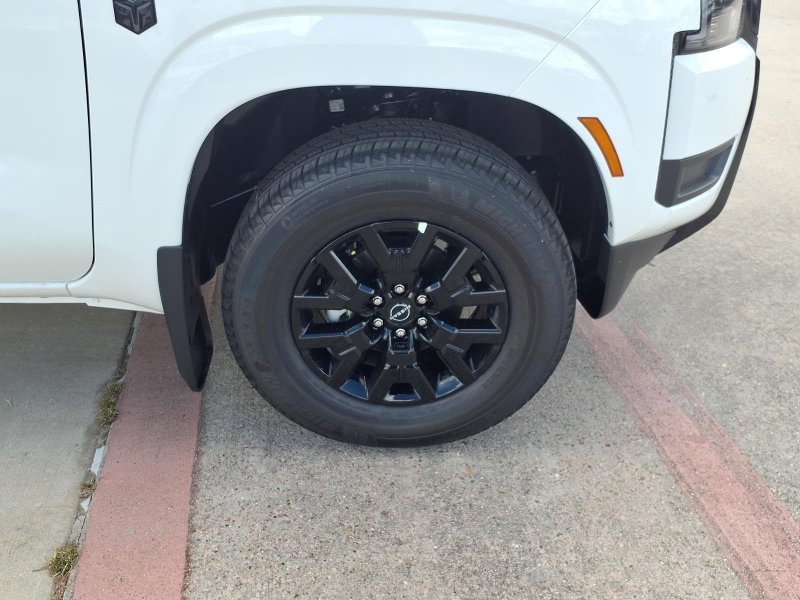 2026 Nissan Frontier Crew Cab SV White at Robbins Nissan