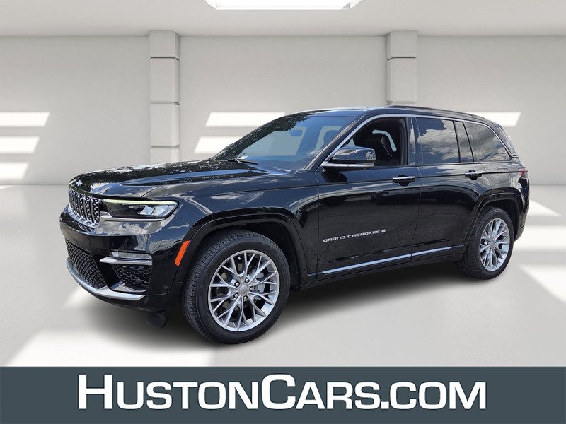 Used 2024 Diamond Black Crystal Pearlcoa JEEP SUMMIT 4X4 image 1