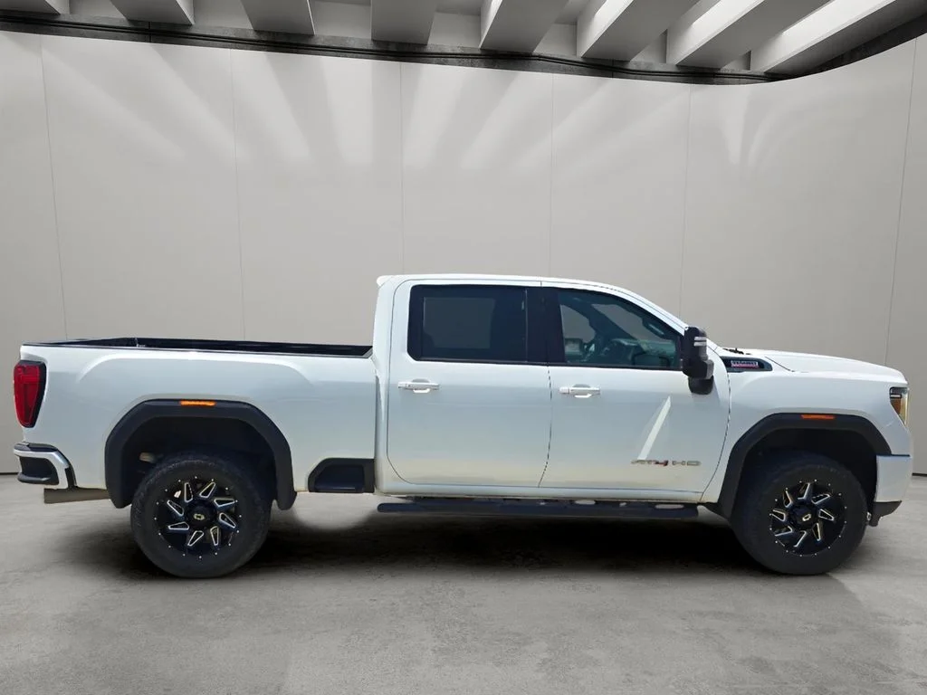 Used 2021 Summit White GMC AT4 image 6