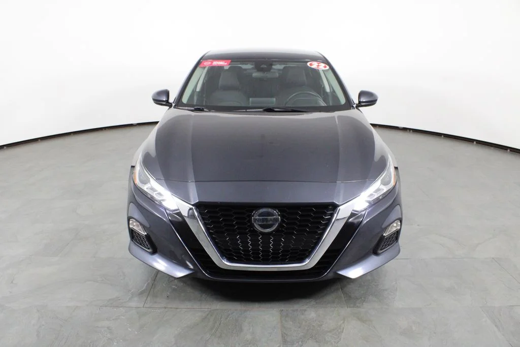 2022 Nissan Altima SV - Photo 13