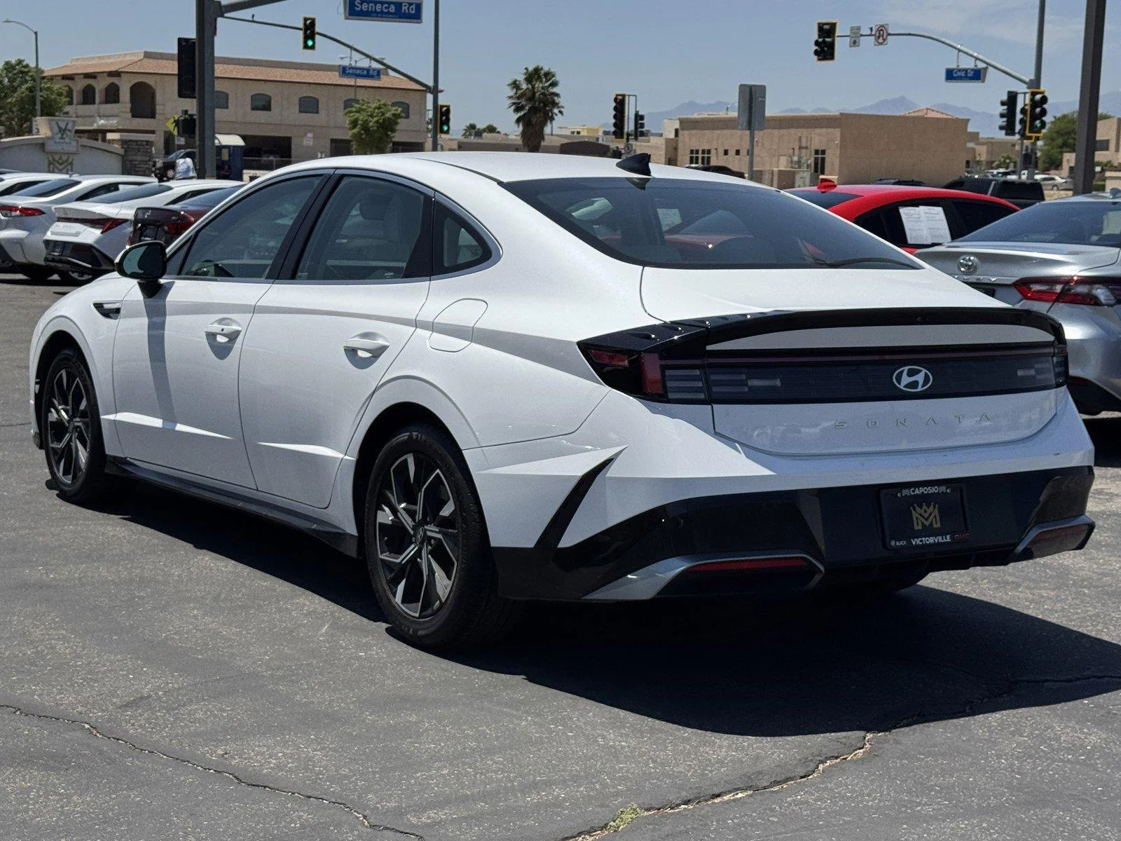 Used 2024 Serenity White Hyundai SEL image 4