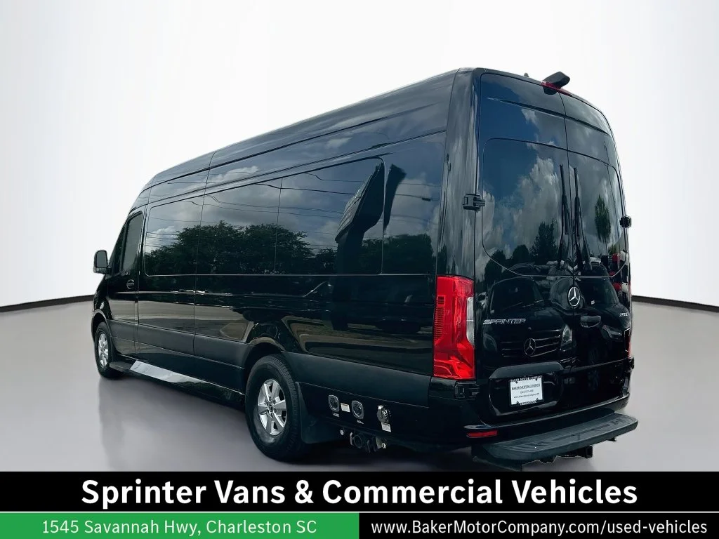 Used 2019 Jet Black Mercedes-Benz Cargo 170 WB EXT image 3