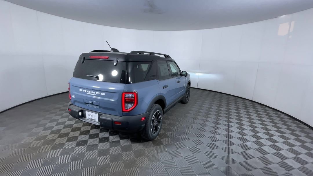 New 2026 Azure Gray Metallic Tri-Coat Ford Outer Banks image 8