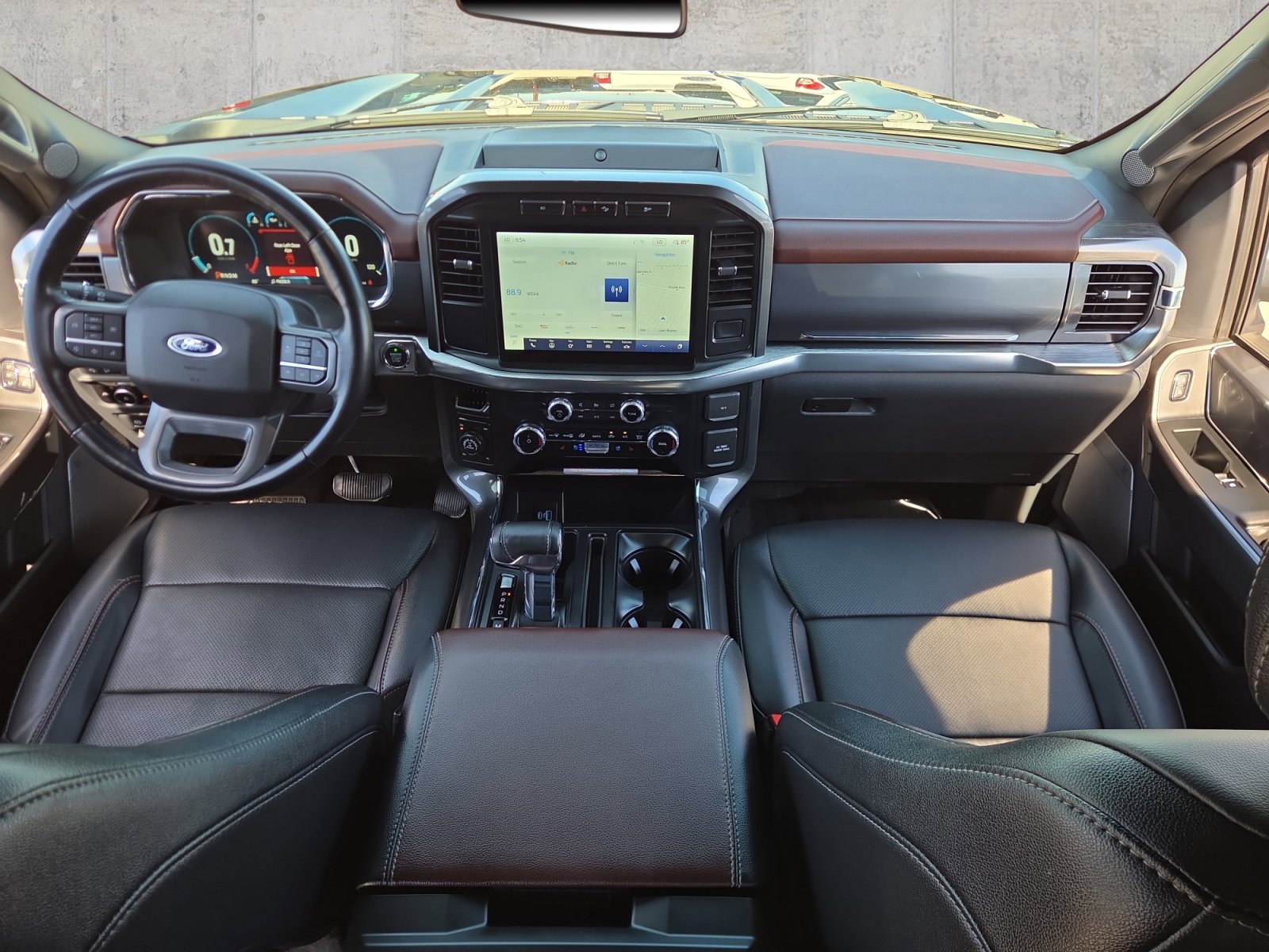2023 Ford F-150 Lariat - Photo 11