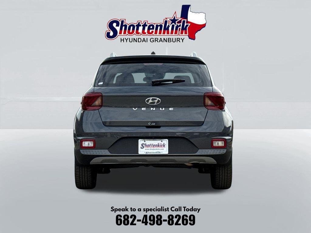2025 Hyundai Venue Limited - Photo 6