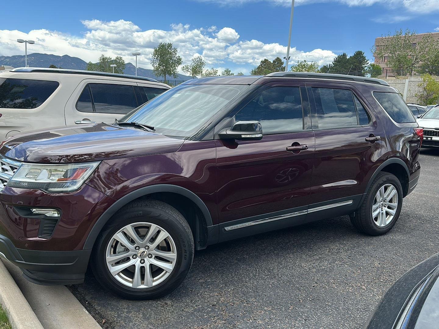 Used 2018 Burgundy Velvet Metallic Tinted Clearcoat Ford XLT image 4