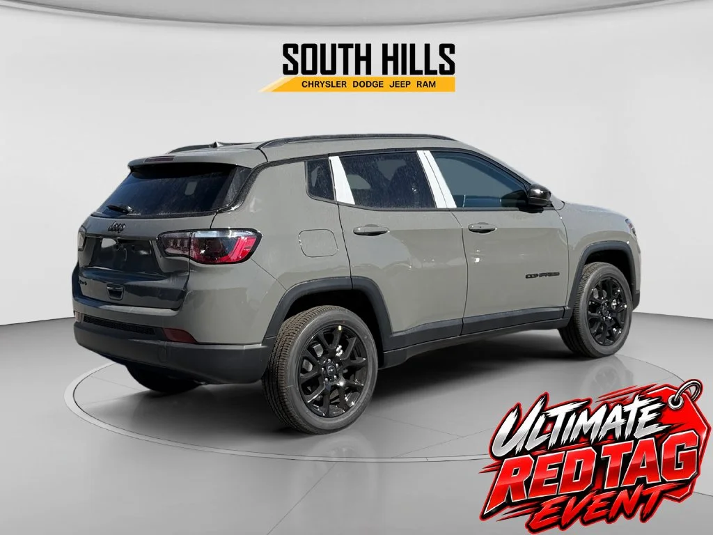 New 2026 Sting-Gray Clear-Coat Exterior Paint Jeep Latitude image 5