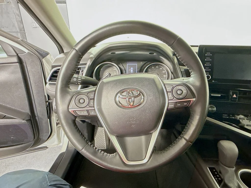 Certified Used 2022 Ice Edge Toyota Hybrid LE image 11