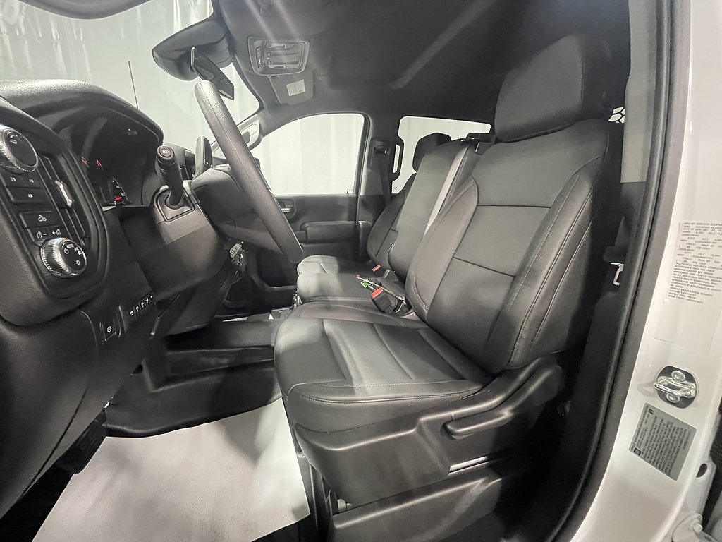 2026 GMC Sierra 3500 Chassis Cab Pro - Photo 16