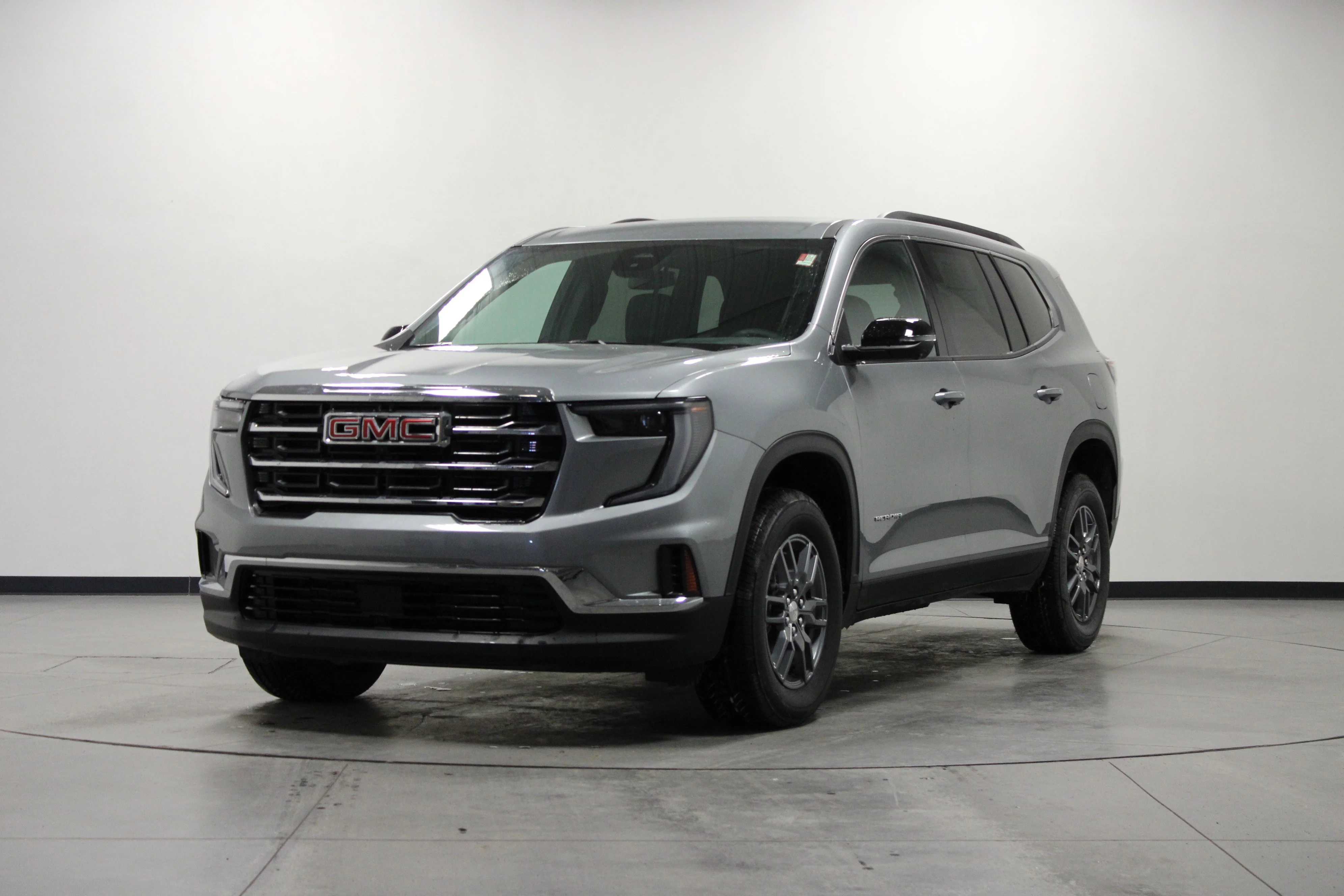 New 2025 Sterling Metallic GMC Elevation image 8