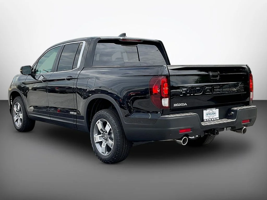 New 2026 Crystal Black Pearl Honda RTL image 4