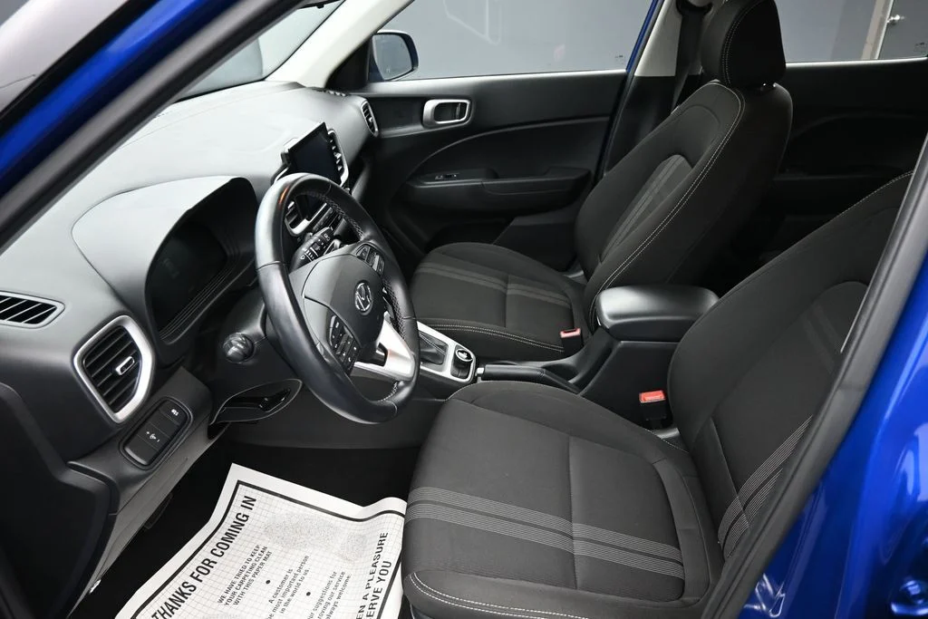 Used 2025 Blue Hyundai SEL image 11