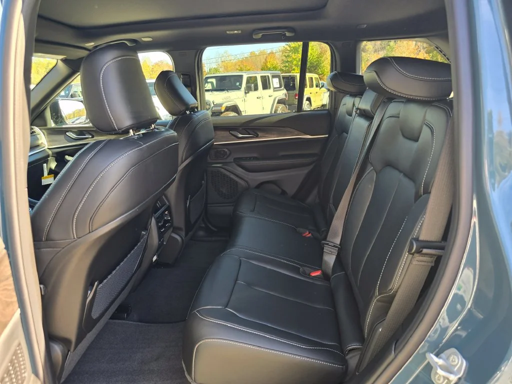 New 2027 Blue Jeep Limited image 10