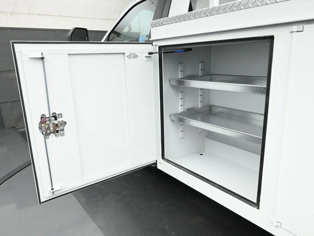 New 2025 Oxford White Ford XL image 15