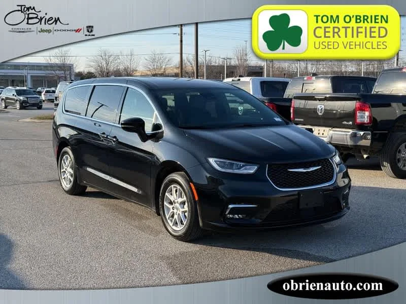 2025 Chrysler Pacifica Select