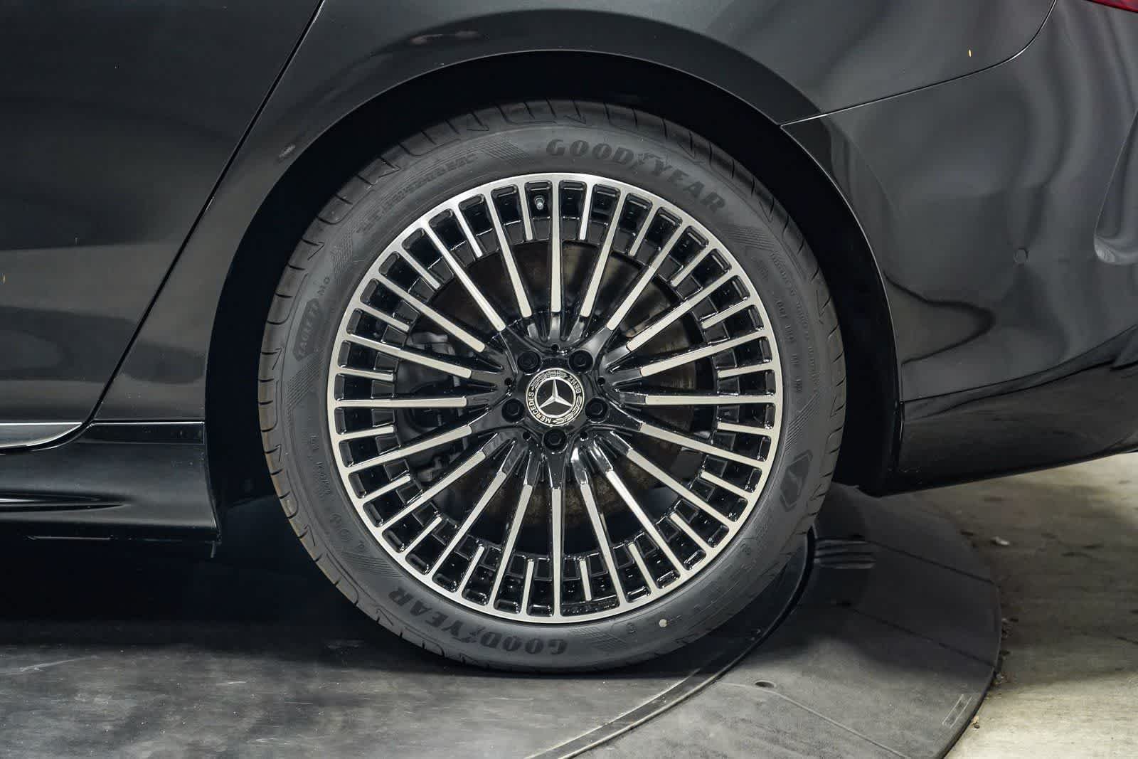 New 2026 Graphite Grey Metallic Mercedes-Benz EQS 450+ image 37