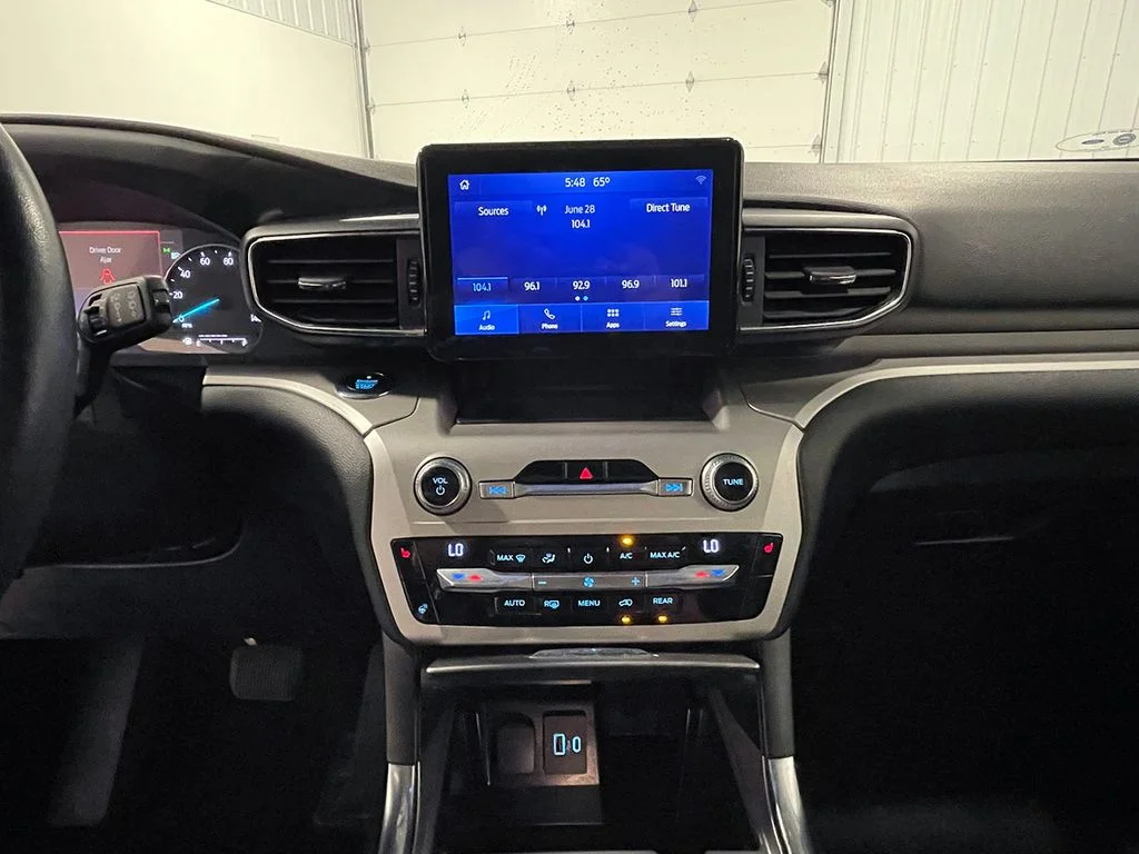 Used 2021 Black Ford XLT image 42