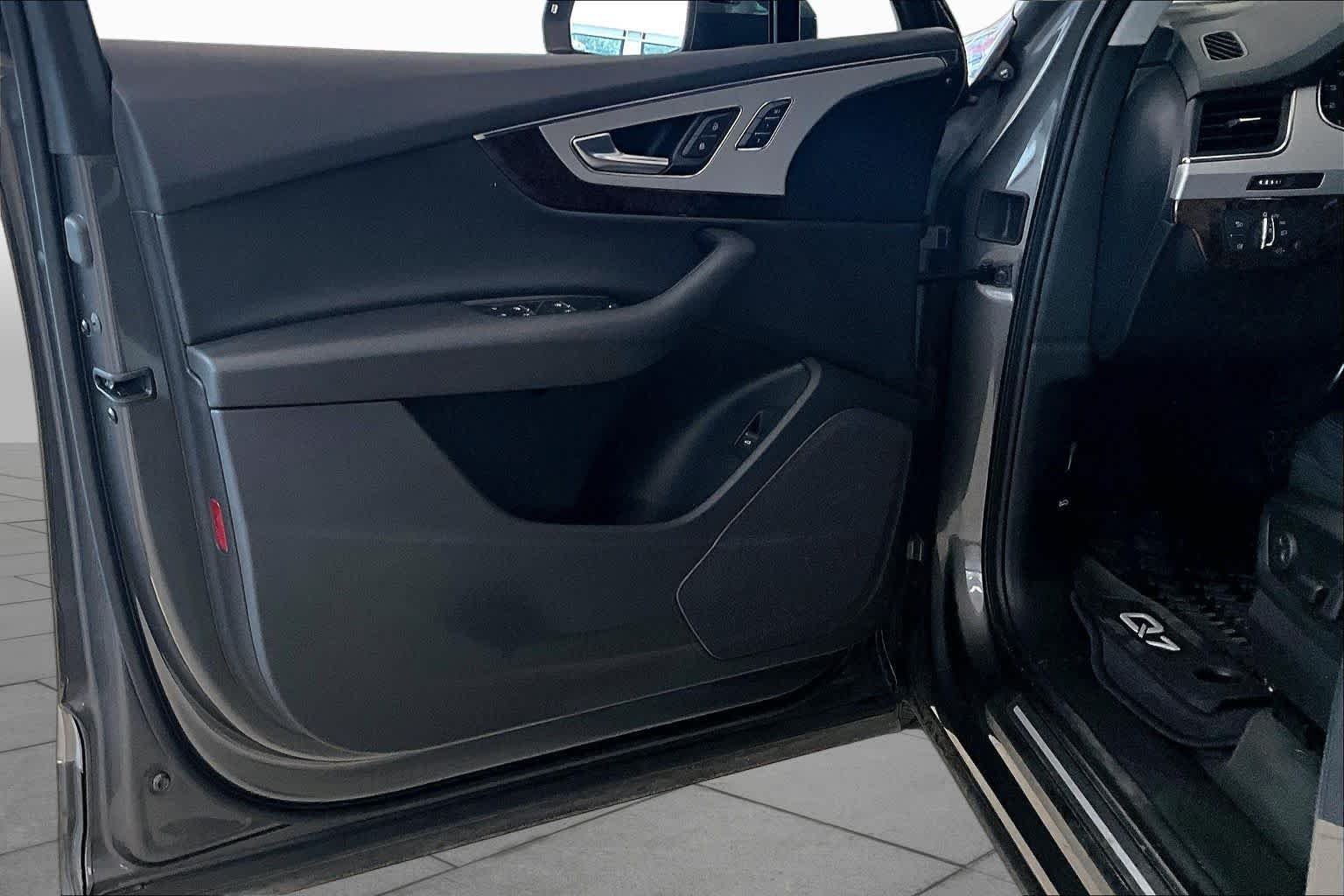 Used 2019 Samurai Gray Metallic Audi Premium image 20