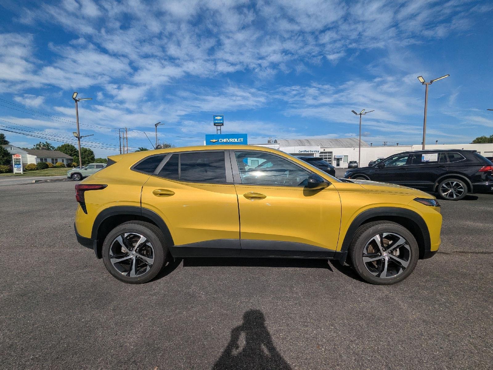 Used 2024 Nitro Yellow Metallic Chevrolet 1RS image 9