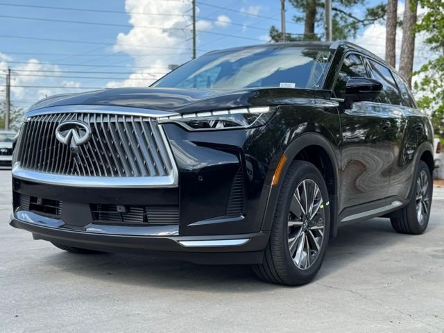 New 2026 MINERAL BLACK INFINITI Luxe FWD image 3