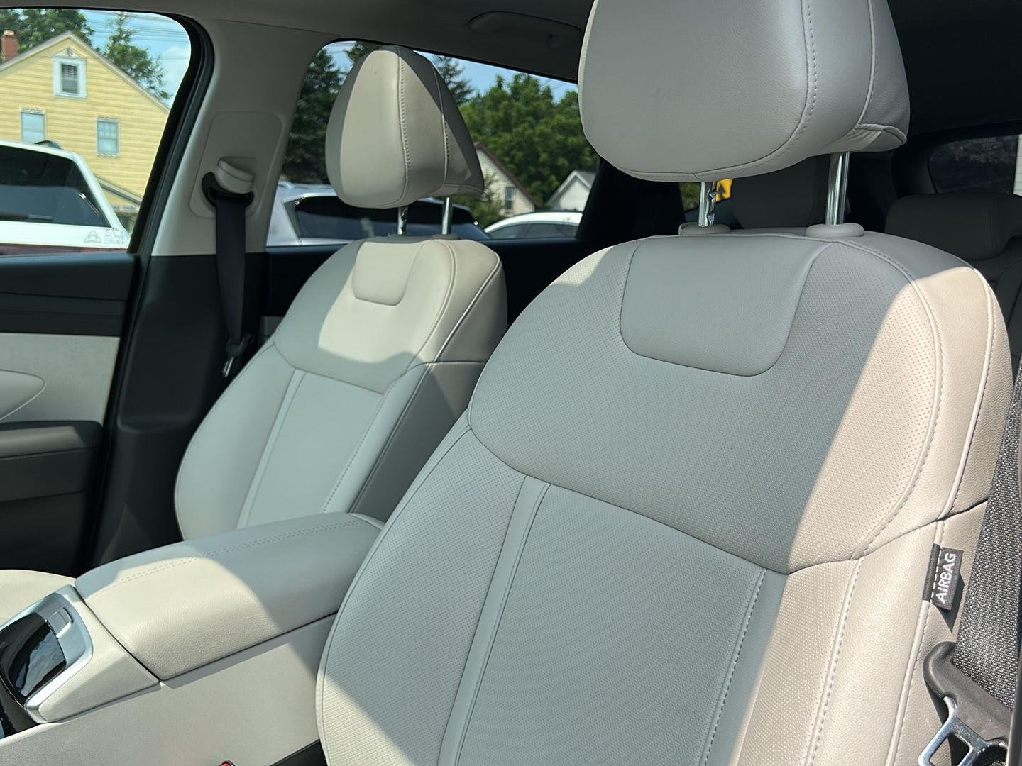 Used 2025 Rockwood Green Hyundai SEL Convenience image 10