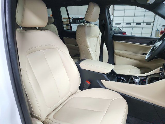 Used 2024 White Jeep Limited image 38