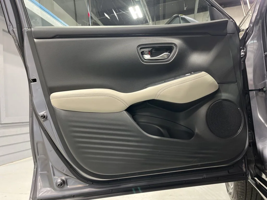 Used 2024 Modern Steel Metallic Honda EX-L image 10