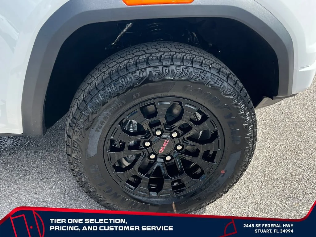 New 2026 Summit White GMC Elevation image 21