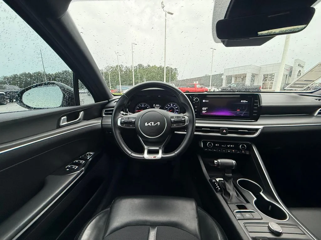 Used 2022 Blue Kia GT-Line image 8