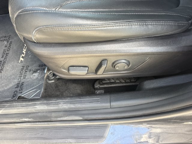 Used 2022 Gray Hyundai SEL image 11