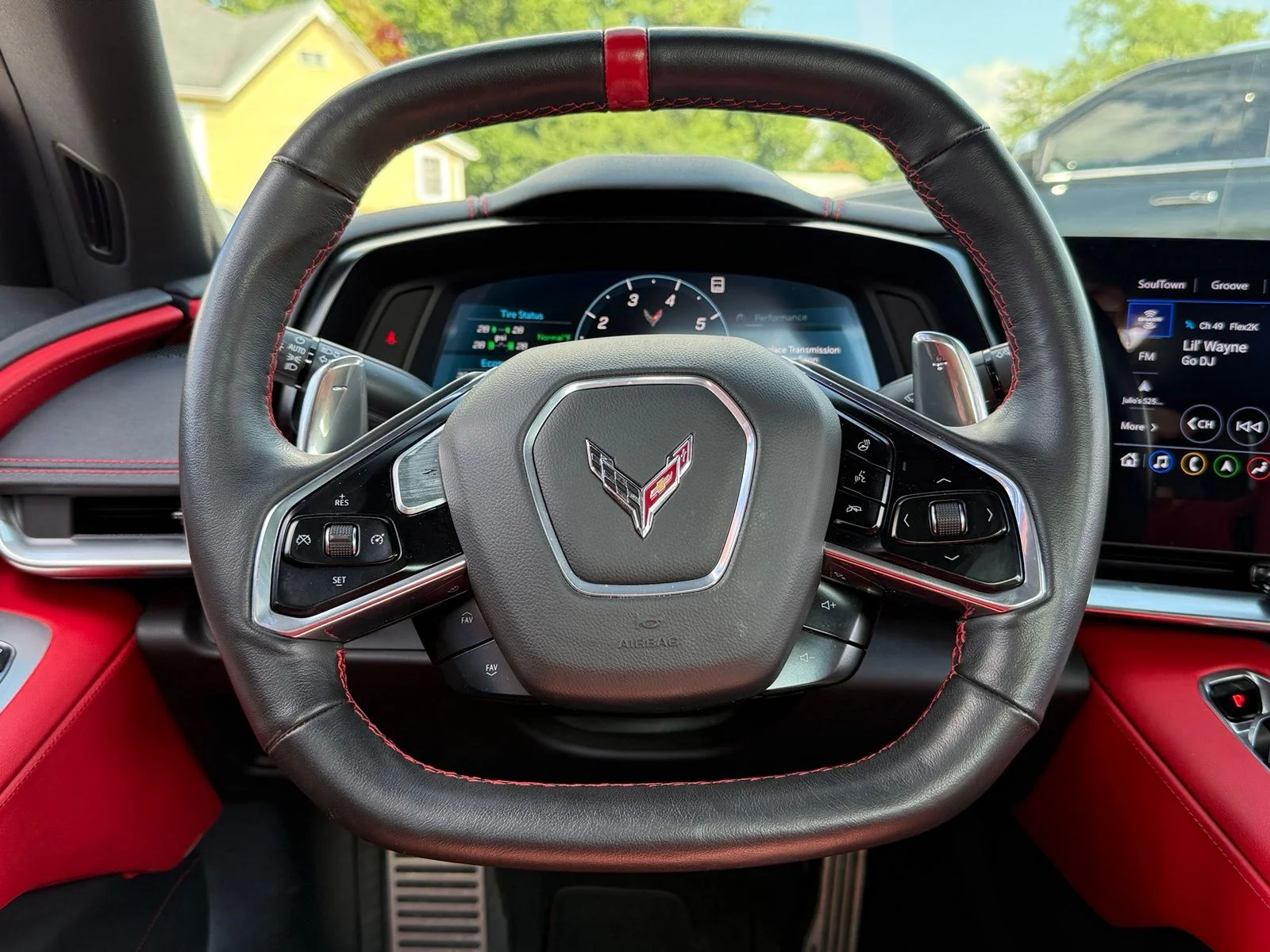 Used 2023 White Chevrolet Stingray image 15