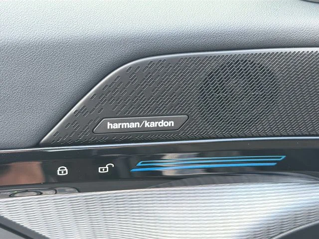 Used 2026 Blue BMW 530i xDrive image 20