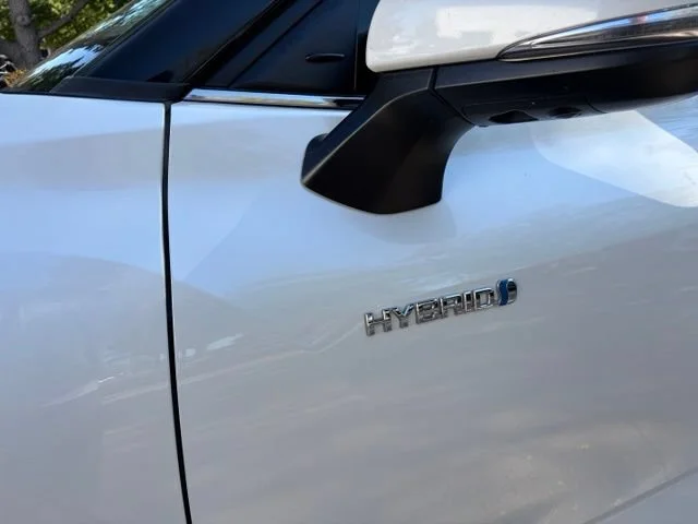 Used 2021 Blizzard Pearl Toyota Hybrid Platinum image 10