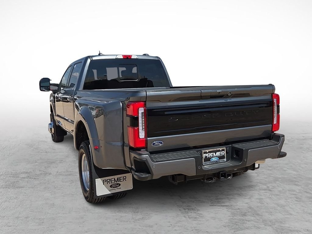 New 2026 Gray Ford Platinum image 8