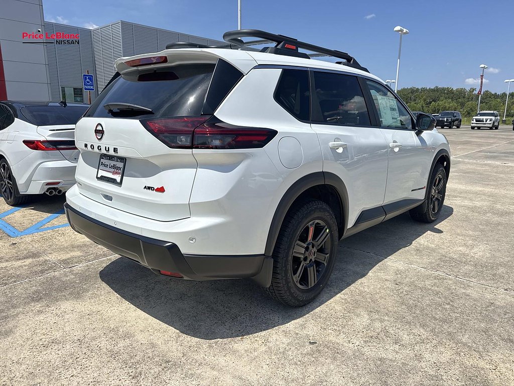New 2026 Everest White Pearl TriCoat Nissan Rock Creek® image 7