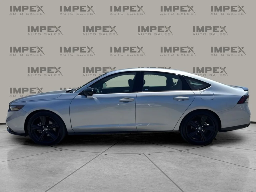 Used 2025 Silver Honda Sport-L image 2