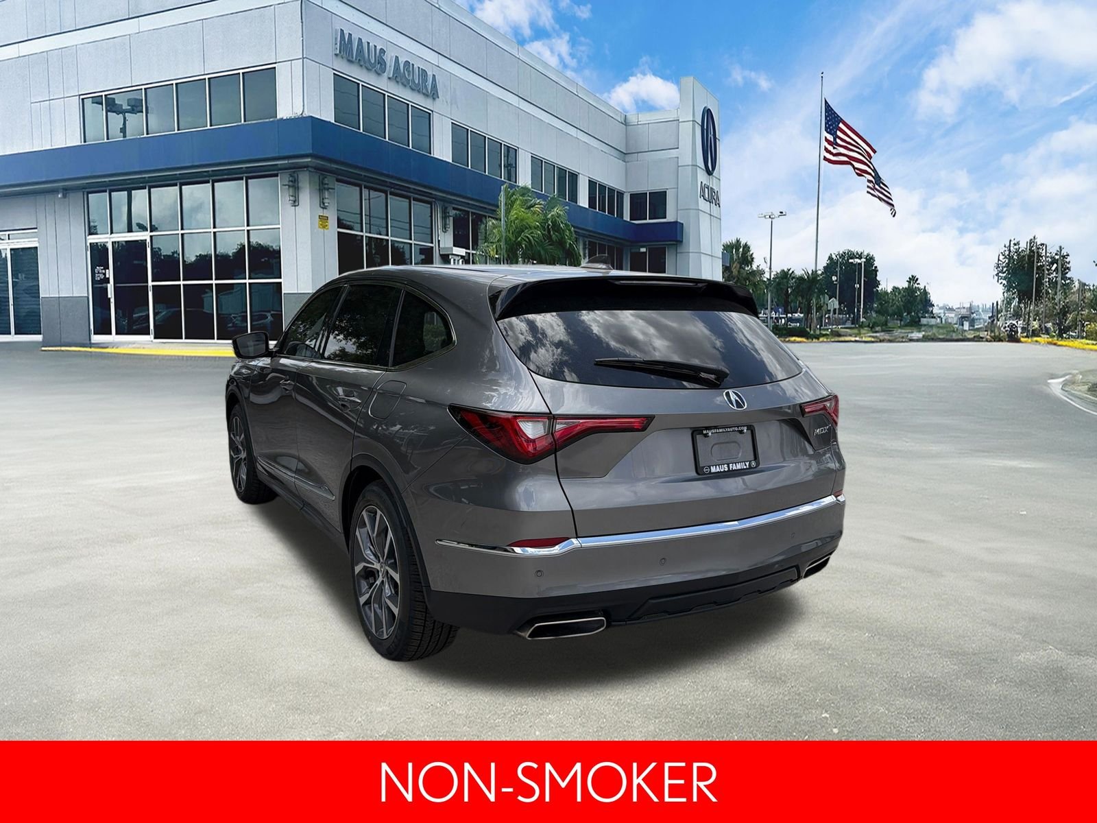 Used 2023 Liquid Carbon Metallic Acura Technology image 6