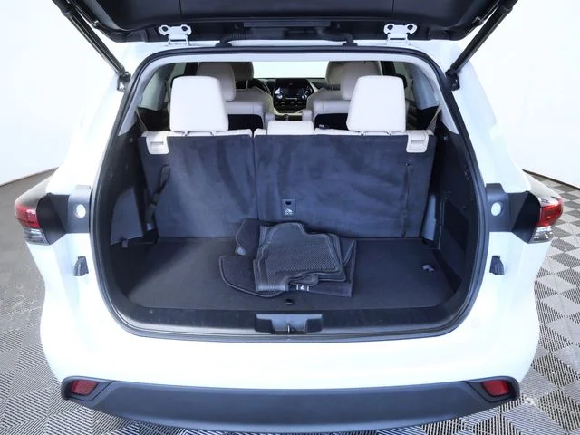 Certified Used 2023 Beige Toyota XLE image 9
