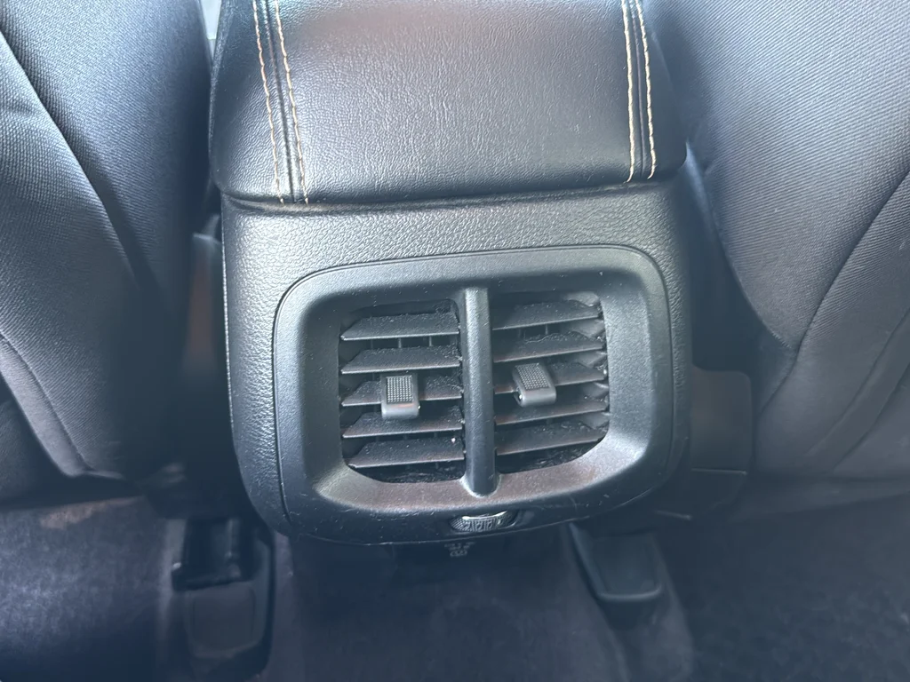 Used 2017 Red Jeep Latitude image 41