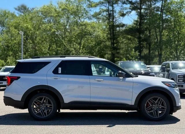 New 2026 Space White Metallic Ford ST image 3