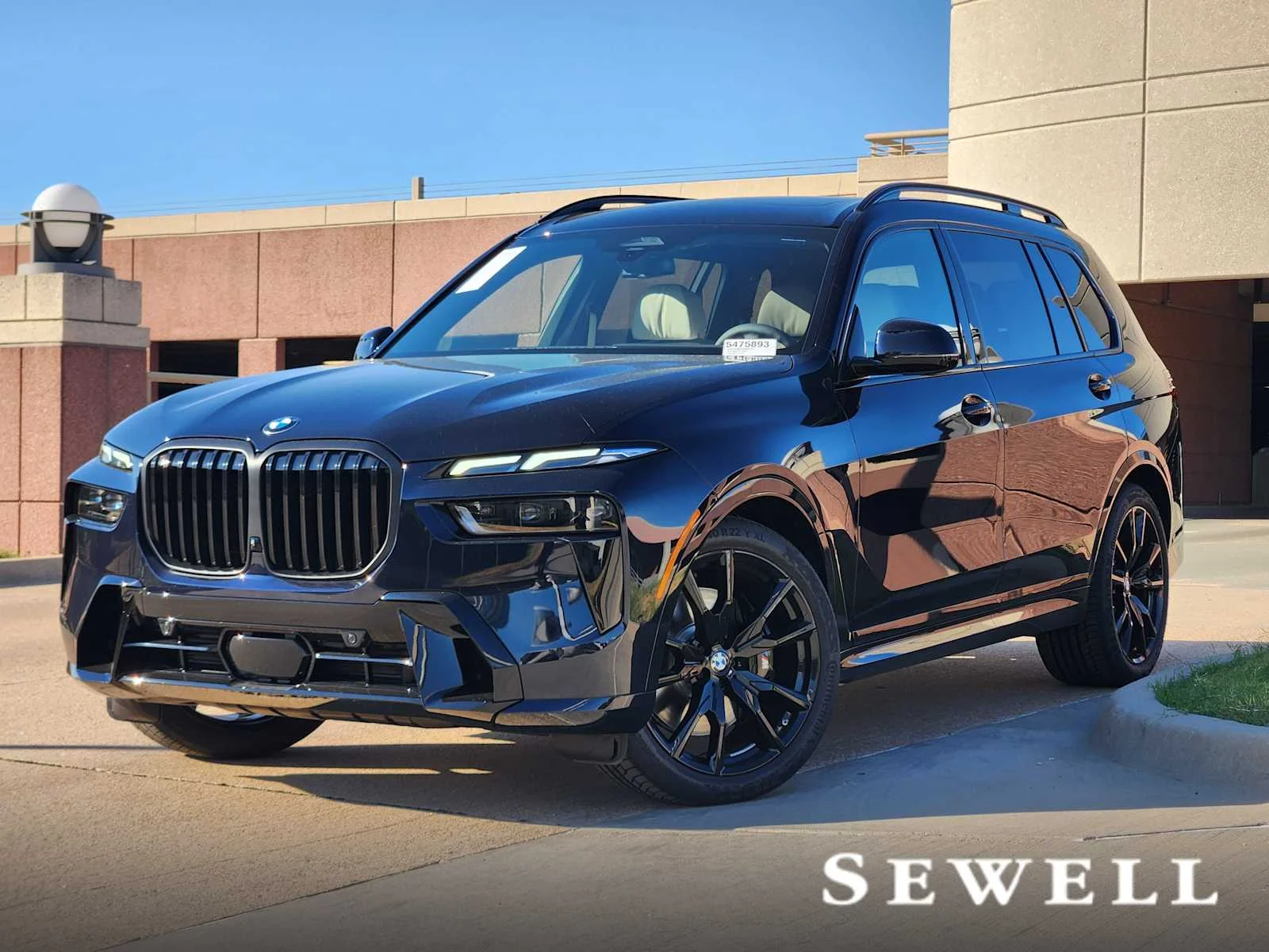 2027 BMW X7