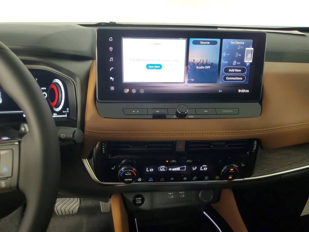 New 2026 Black Nissan Platinum image 16