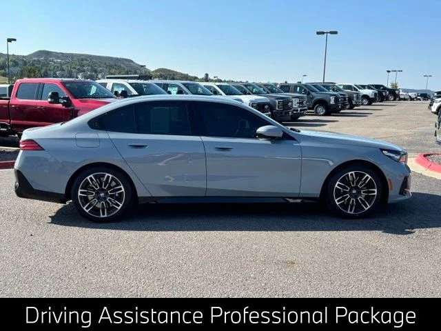 Used 2026 Gray BMW 550e xDrive image 7
