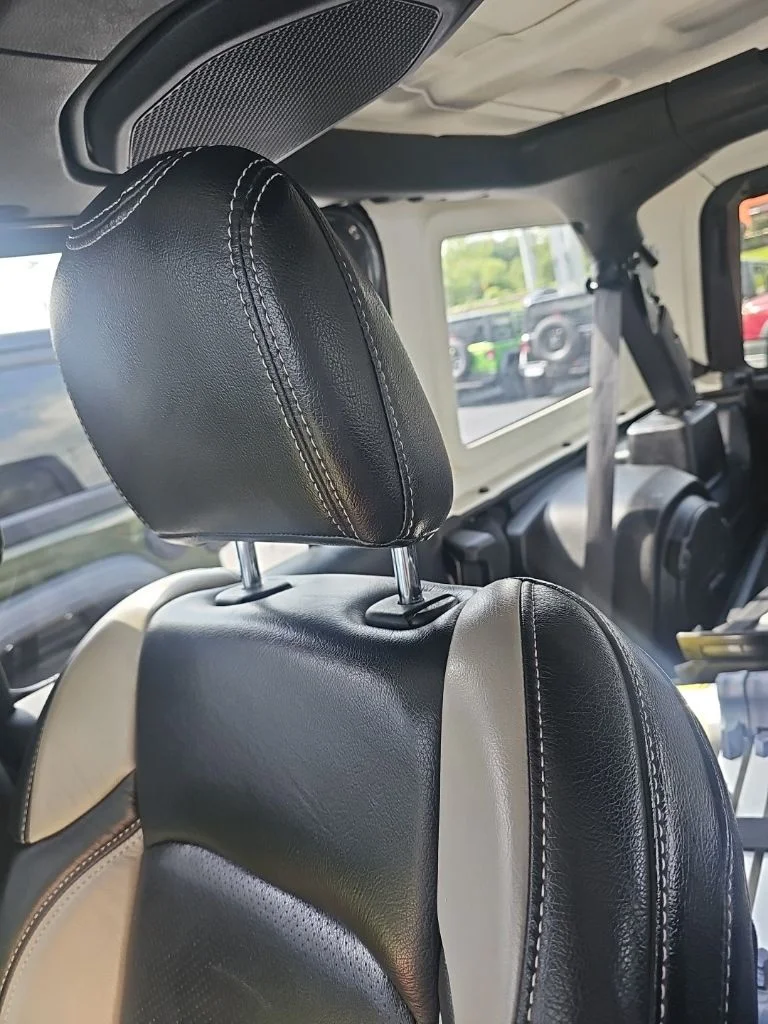Certified Used 2018 Gray Jeep Unlimited Sahara image 15