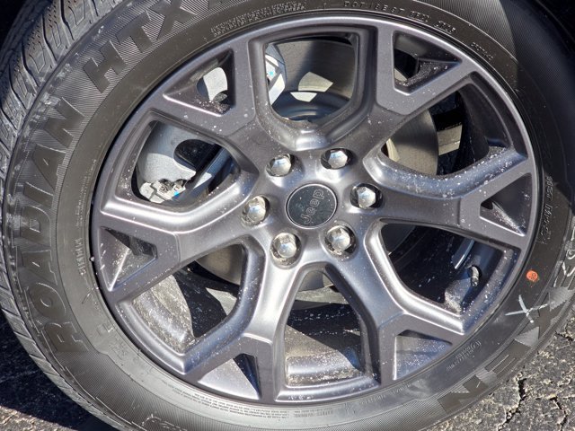 New 2026 Baltic-Gray Metallic Clear-Coat Exterior Paint Jeep Limited Altitude image 27