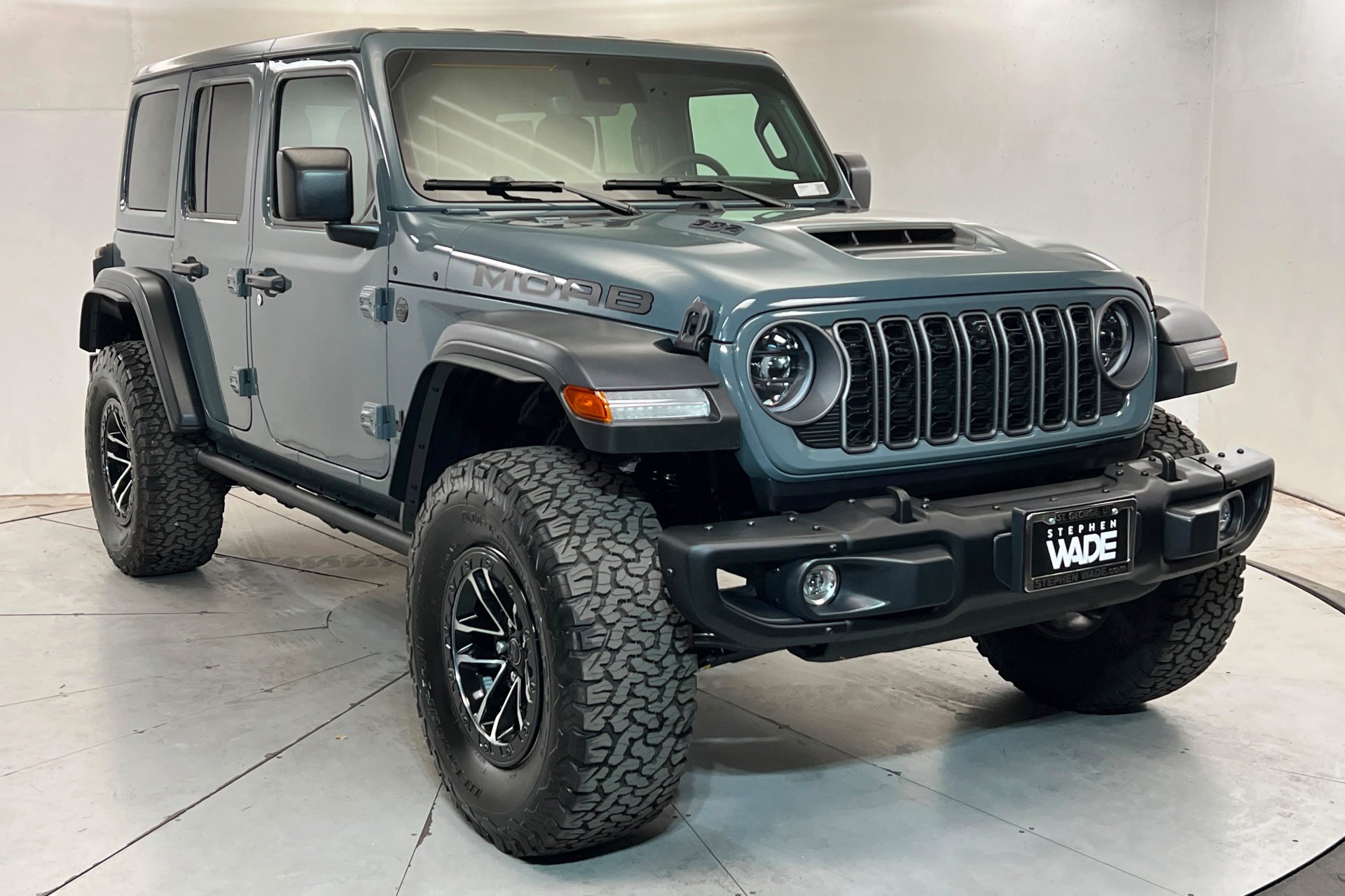 Used 2026 Anvil Clearcoat Jeep Moab 392 image 8